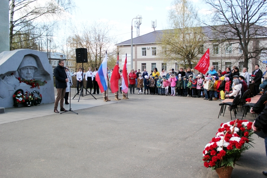 Чтим память героев